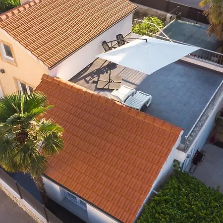 Apartment Private House With Garden Near The Bacvice Beach - Ksenia Split