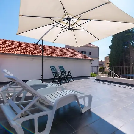 Private House With Garden Near The Bacvice Beach - Ksenia Apartment