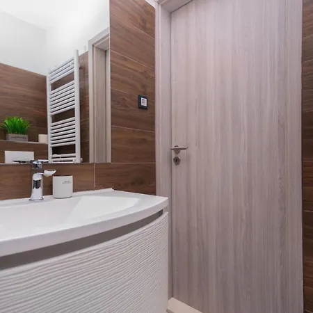 Apartment Private House With Garden Near The Bacvice Beach - Ksenia