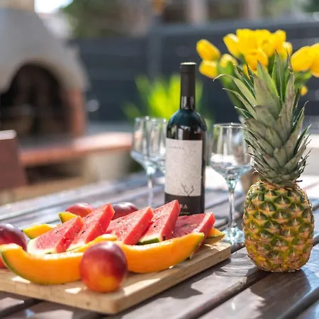 Private House With Garden Near The Bacvice Beach - Ksenia Apartment *