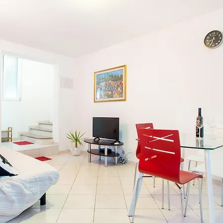 Private House With Garden Near The Bacvice Beach - Ksenia *