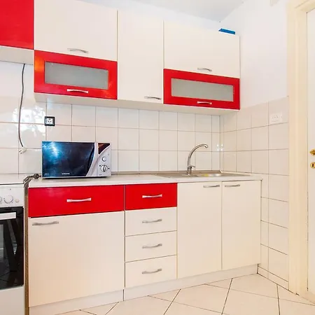 Apartment Private House With Garden Near The Bacvice Beach - Ksenia Split