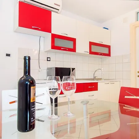 Apartment Private House With Garden Near The Bacvice Beach - Ksenia