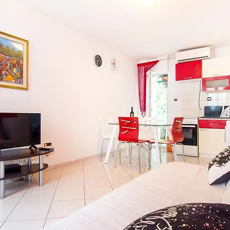 Private House With Garden Near The Bacvice Beach - Ksenia Apartment Split